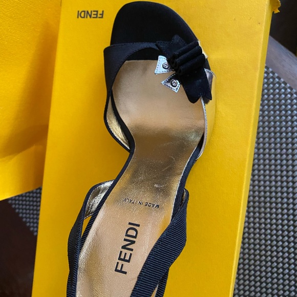 Fendi sling back sandal - Picture 5 of 6